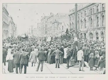 The crowd watching the parade of exhibits in Customs Street Image: The crowd watching the parade of exhibits in Customs Street