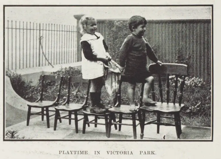 Image: Playtime in Victoria Park