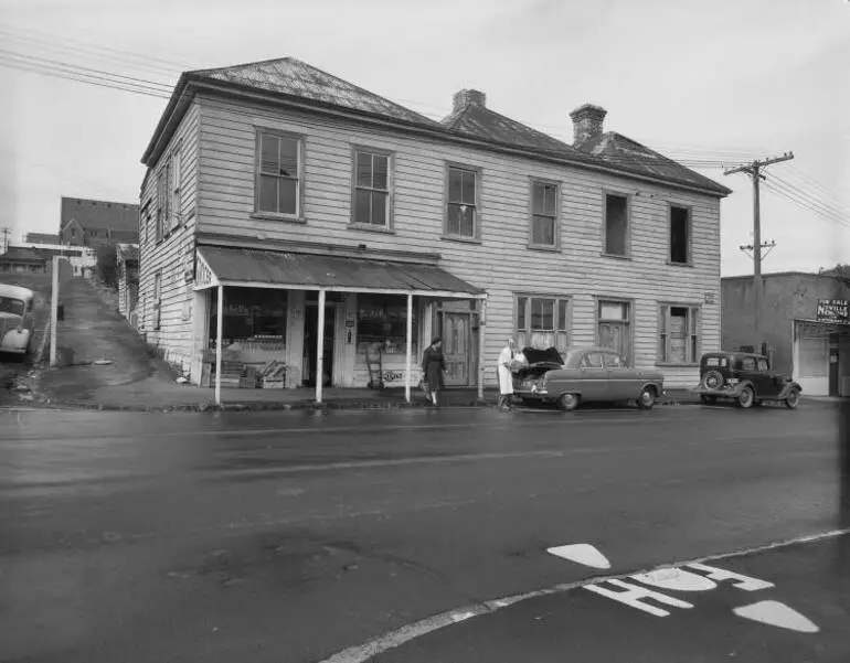 Image: 50 France Street, Newton, 1958