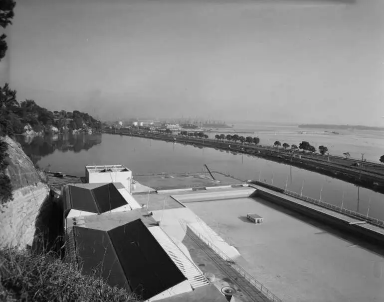 Image: Parnell Baths, Judges Bay, 1958