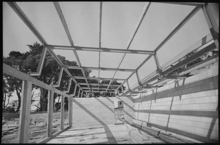 Image: Point Erin Pools construction, Herne Bay, 1962