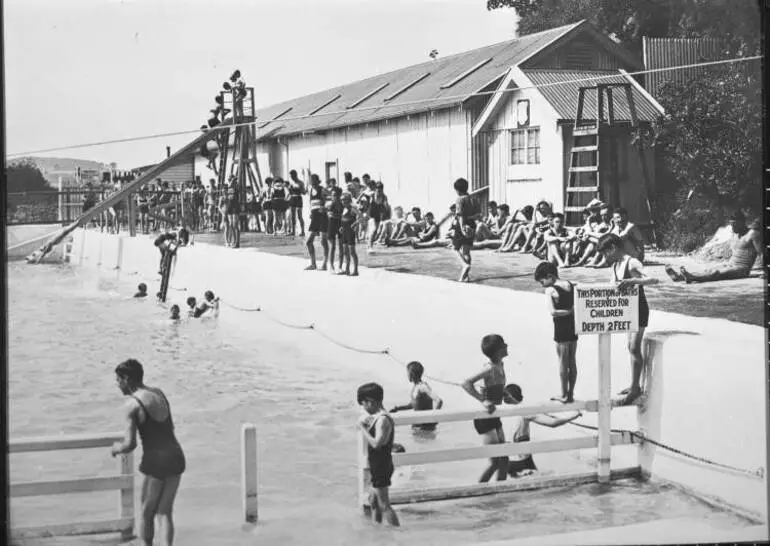 Image: Parnell Baths, Judges Bay, 1930s