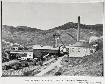 THE SURFACE WORKS AT THE KAITANGATA COALMINE Image: THE SURFACE WORKS AT THE KAITANGATA COALMINE
