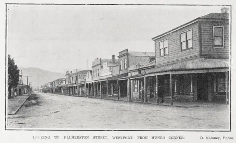 Image: LOOKING UP PALMERSTON STREET, WESTPORT, FROM MUNRO CORNER