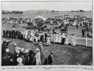 Image: FIRST ANNUAL SHOW OF THE WAIROA DISTRICT A. AND P. SOCIETY, HAWKE'S BAY: A PORTION OF THE SHOWGROUND AND SOME OF THE VISITORS