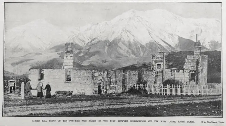 Image: CASTLE HILL RUINS ON THE PORTER'S PASS RANGE, ON THE ROAD BETWEEN CHRISTCHURCH AND THE WEST COAST, SOUTH ISLAND