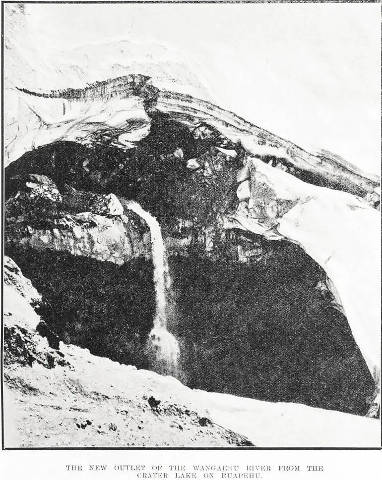 Image: The New Outlet of the Wangaehu River from the Crater Lake on Ruapehu