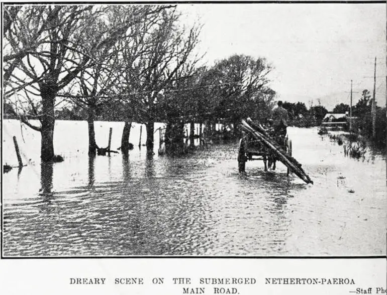 Image: Dreary scene on the submerged Netherton-Aperea main road