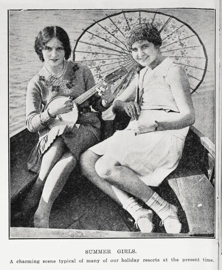 Image: Summer girls