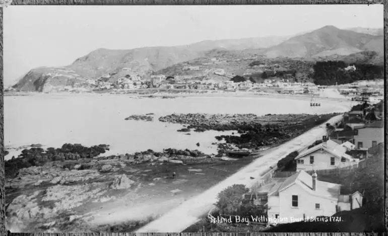 Image: Island Bay, Wellington