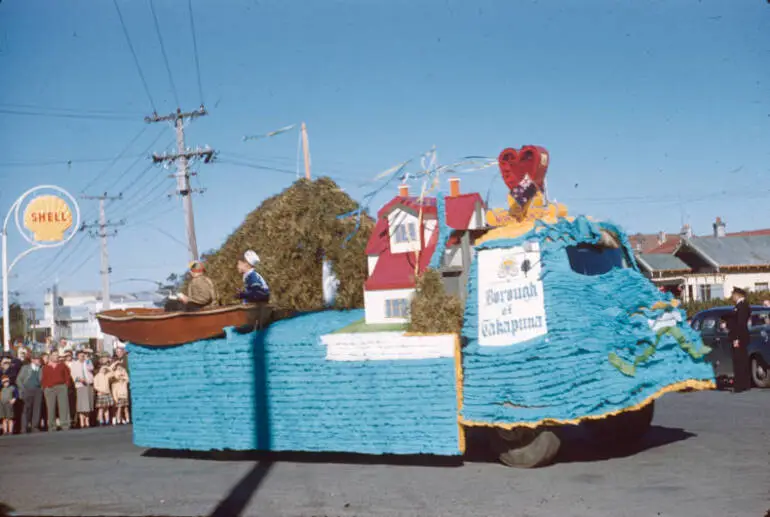 Image: Borough of Takapuna float, Auckland Harbour Bridge opening day parade, 1959