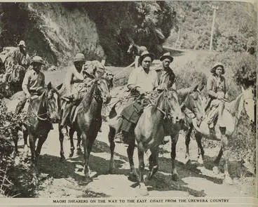 Image: Māori shearers on the way to the East Coast from the Urewera Country