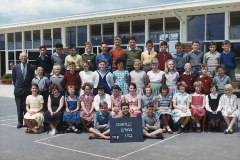 Image: Standard four, Glenfield Primary School, 1962