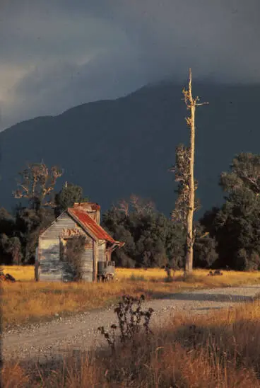 Hut near the Fox Glacier, 1977 Image: Hut near the Fox Glacier, 1977