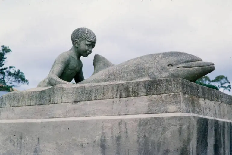Image: Statue of Opo the dolphin, Opononi