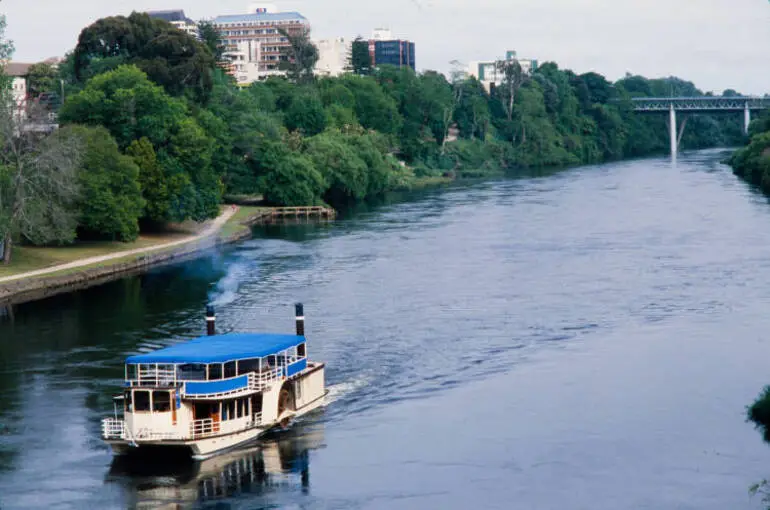 Image: The Waipa Delta paddle steamer on the Waikato River, Hamilton