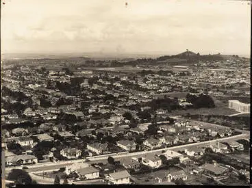 One Tree Hill from Mount Eden, 1929 Image: One Tree Hill from Mount Eden, 1929