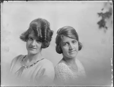 Miss M Gaddas or Gaddis and friend Image: Miss M Gaddas or Gaddis and friend