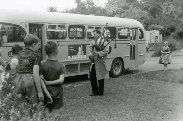 Image: Castor Bay bus stop.
