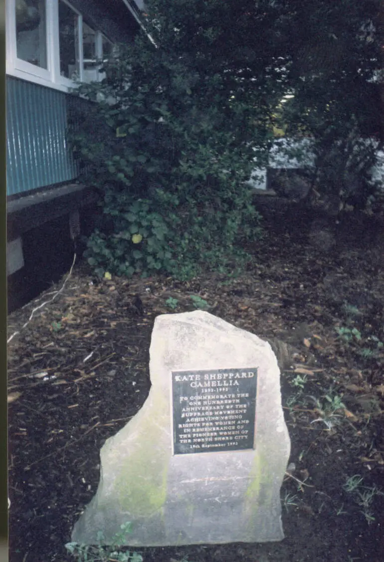 Image: Hurstmere Green and Kate Sheppard plaque.