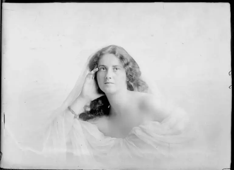 Image: Miss Tingey, 1910