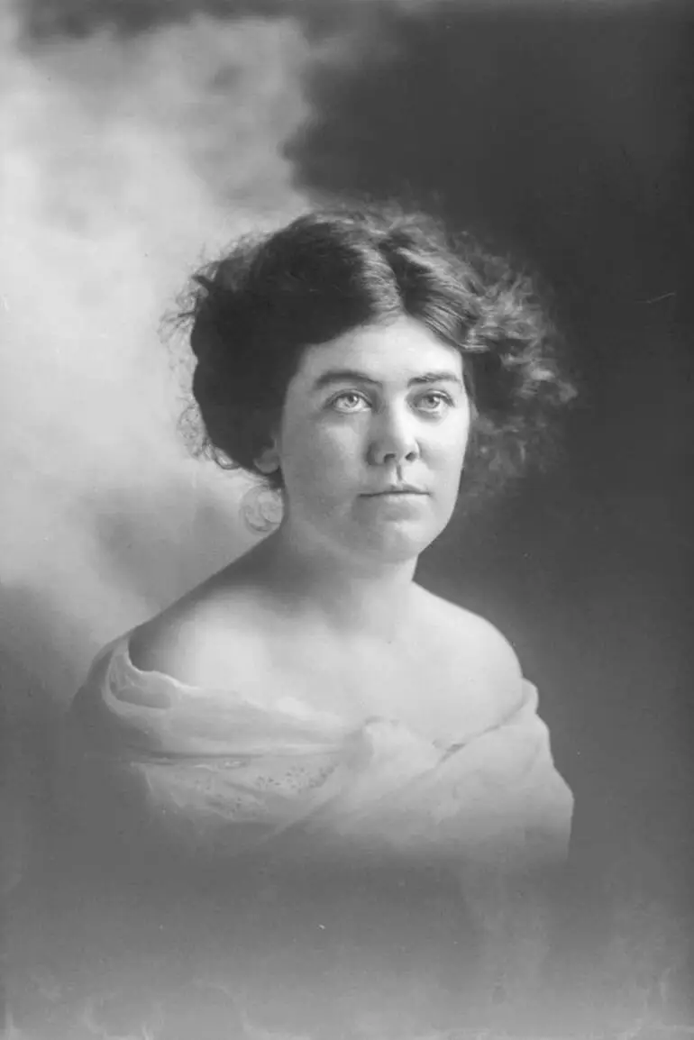 Image: Miss Smith, 1910