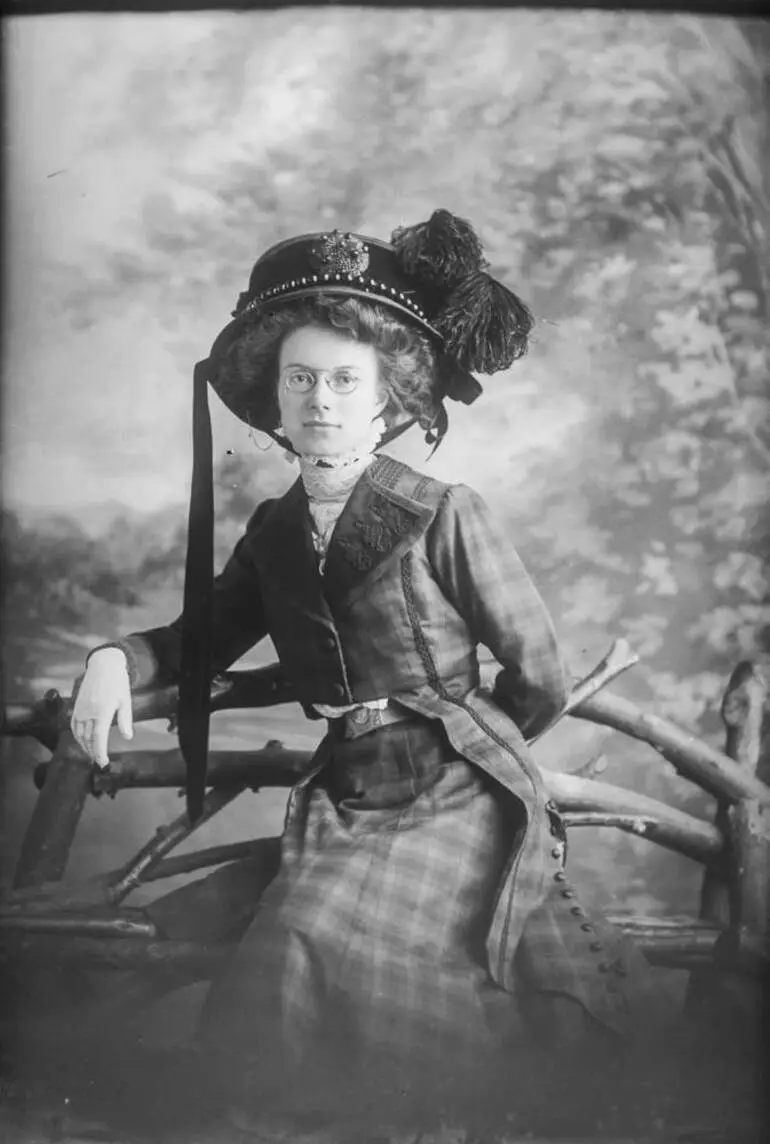 Image: Miss Pitt, 1910
