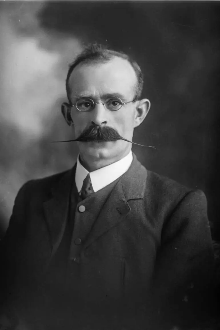 Image: Mr Nicholls, 1909