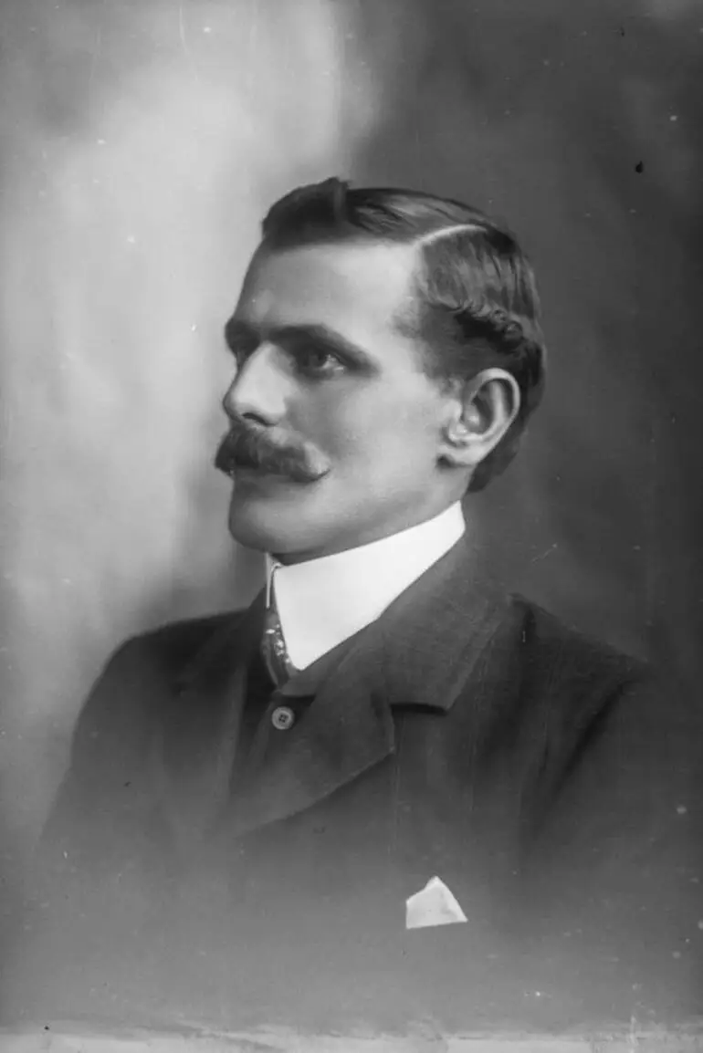 Image: Mr Nicholls, 1909