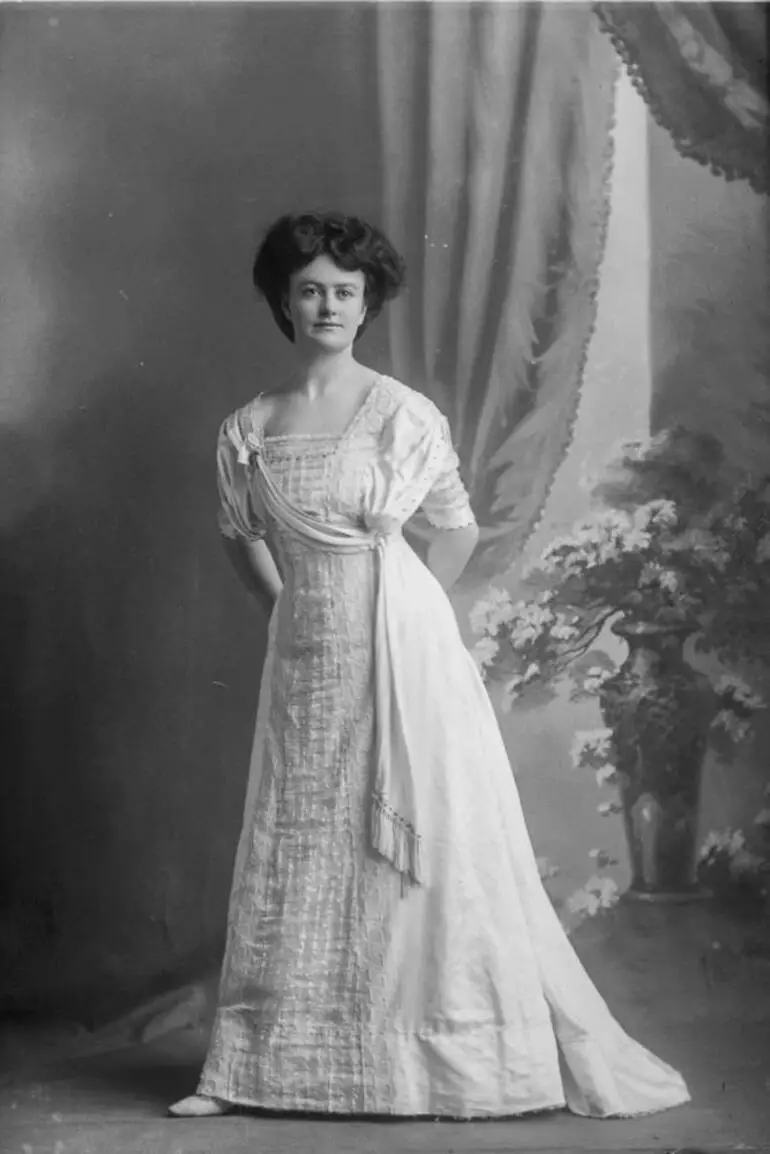 Image: Miss A Gribbin, 1909