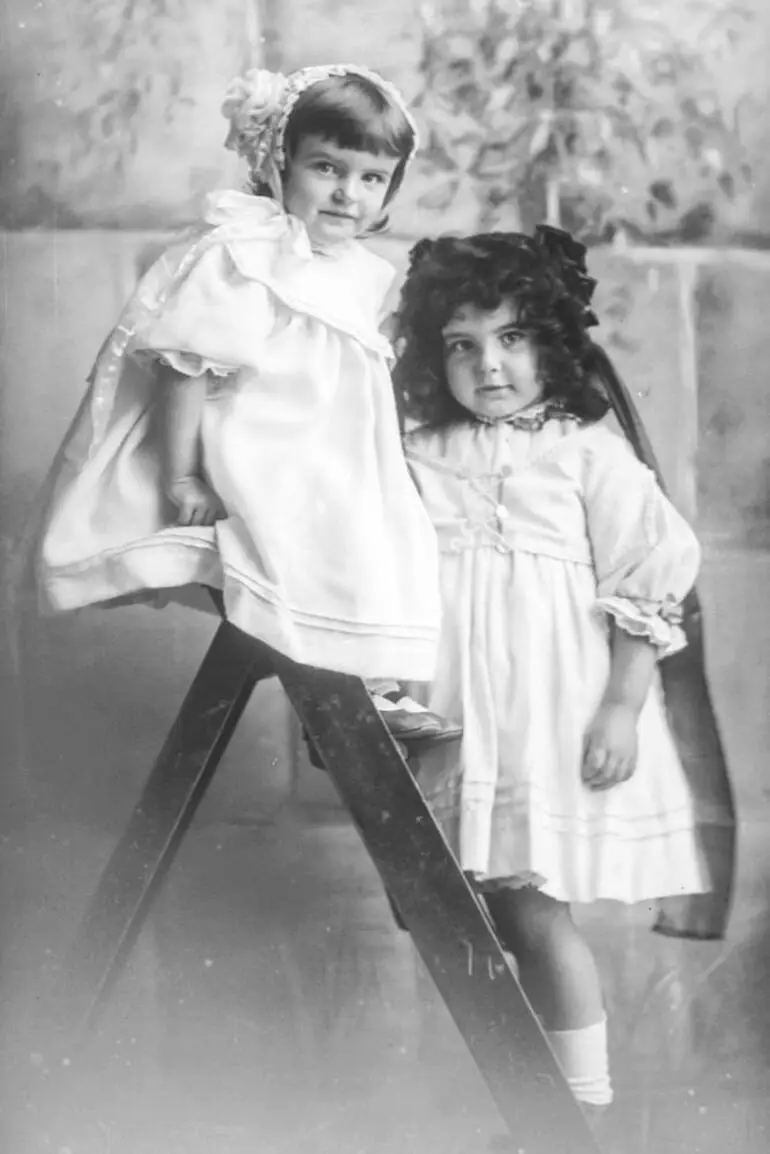 Image: Mrs Quilan children, 1909