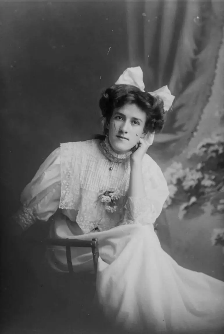 Image: Miss Sawyer, 1909