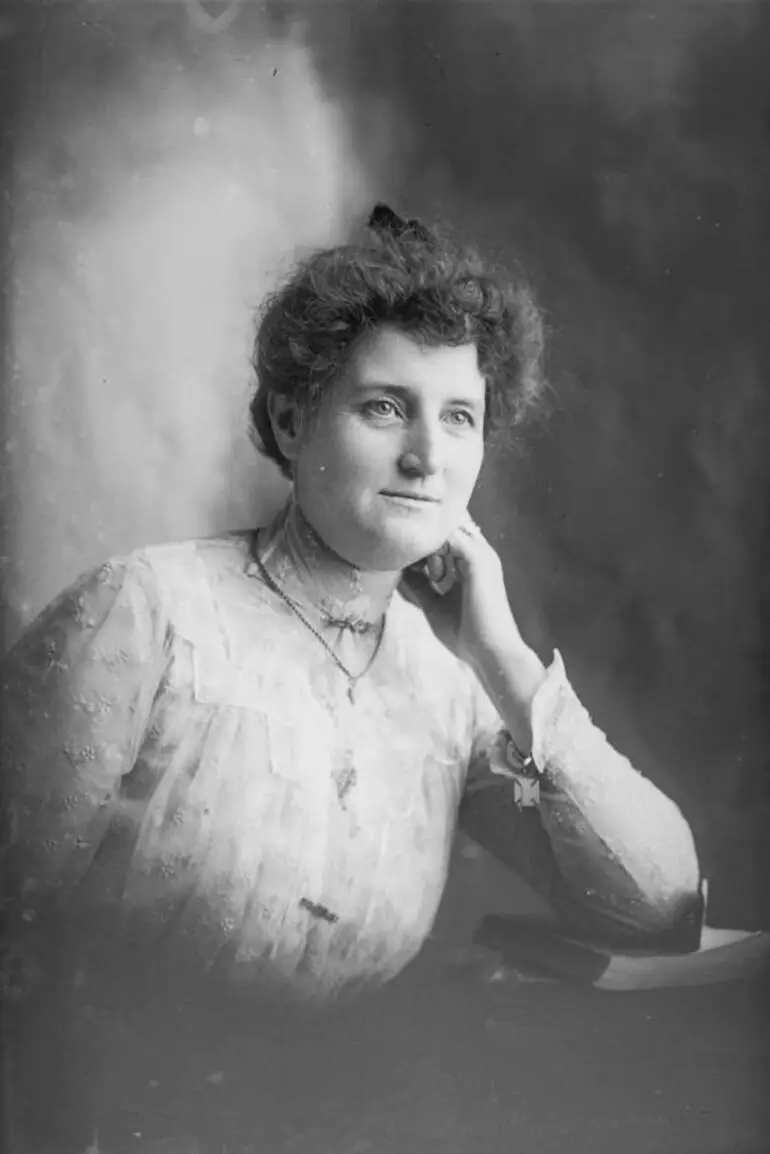 Image: Mrs Moore, 1909