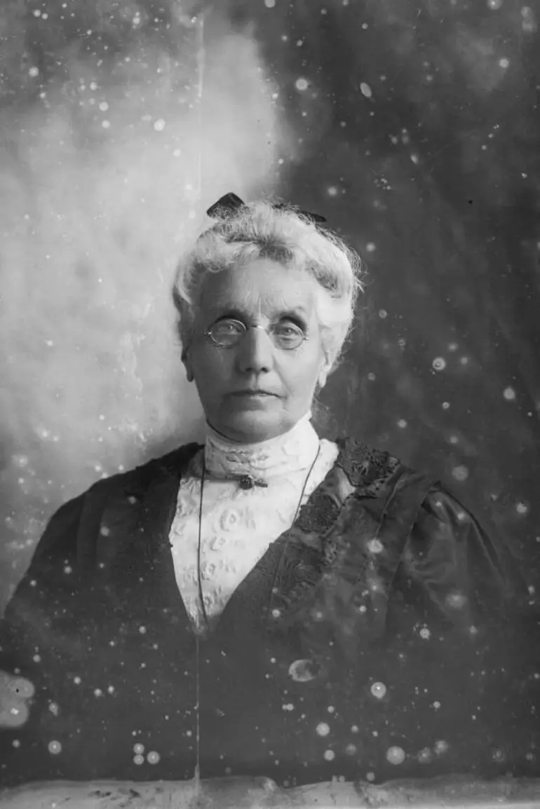 Image: Mrs Cruickshank, 1909