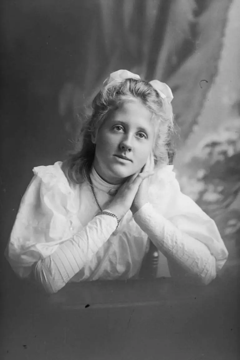 Image: Miss Cole, 1909
