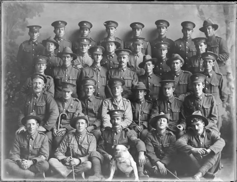 Image: Returned Soldiers group