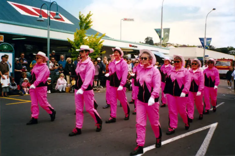 Image: Leisure Lites women's marching team, Browns Bay Chirstmas parade.