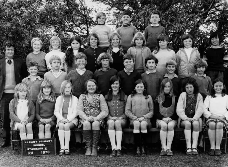 Image: Standard 4 class, Albany School.