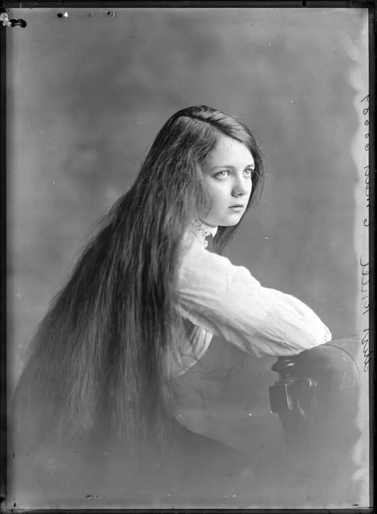 Image: Miss Knell, 1911
