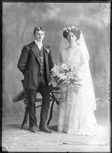 Ireland wedding group, 1911 Image: Ireland wedding group, 1911