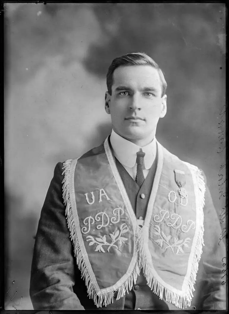 Image: James Henry McIntosh, 1911