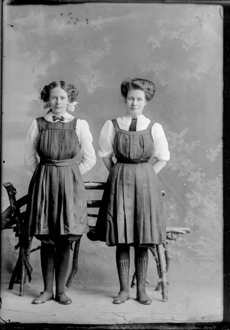 Image: Missies Merrick, 1911