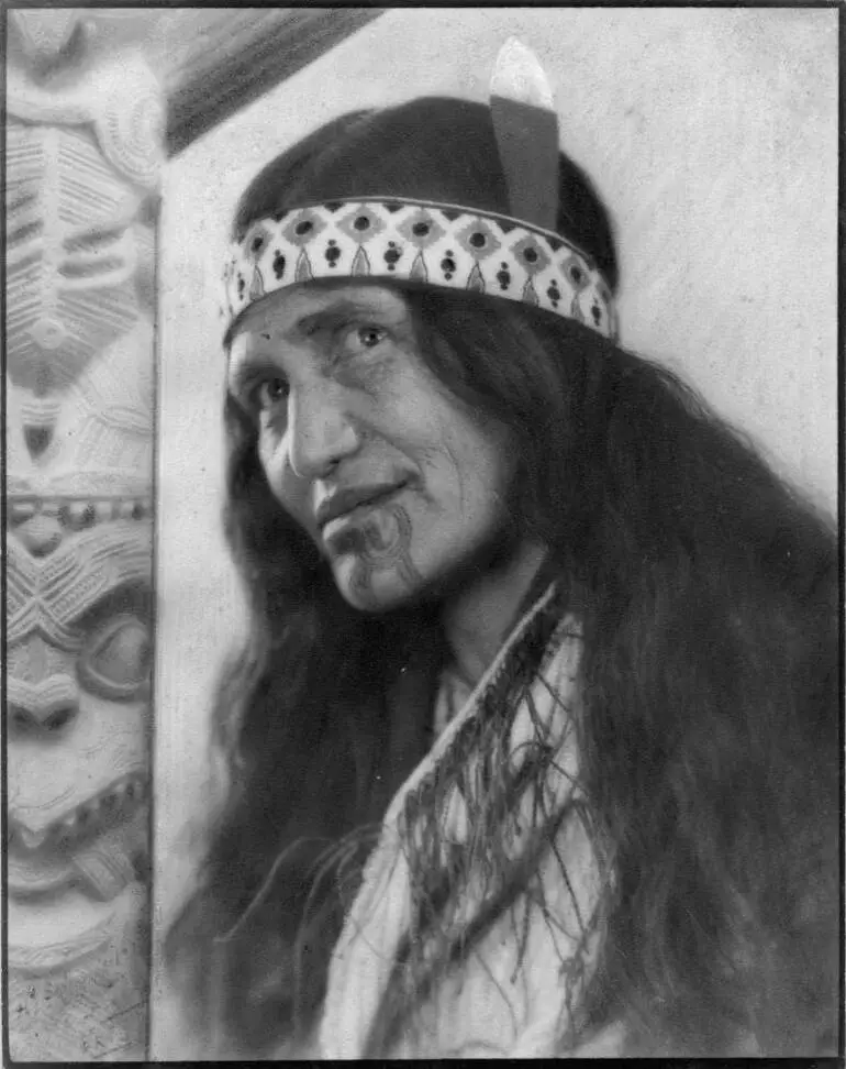 Image: Te Wahine (Māori Woman)