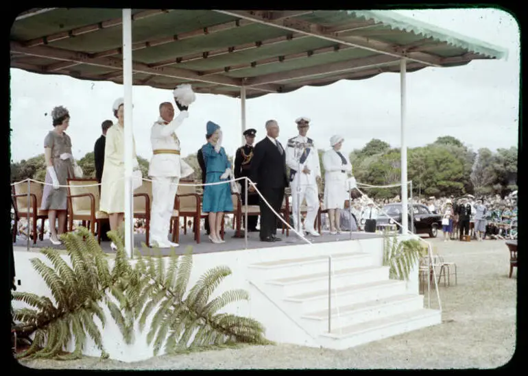 Image: Queen Elizabeth II at Waitangi, 1963