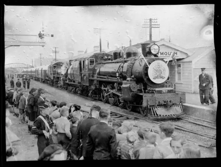 Image: The Royal Train at Greymouth, 1954