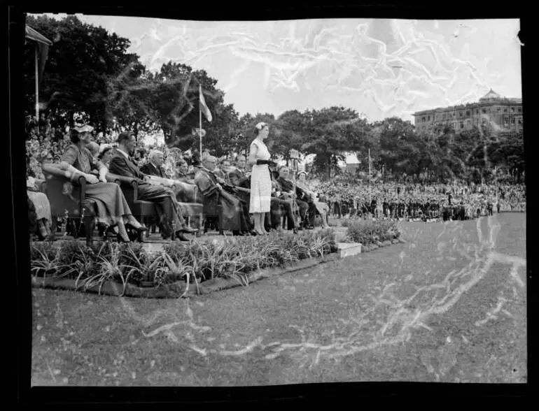 Image: Queen Elizabeth II at Children's Rally at Domain, 1953