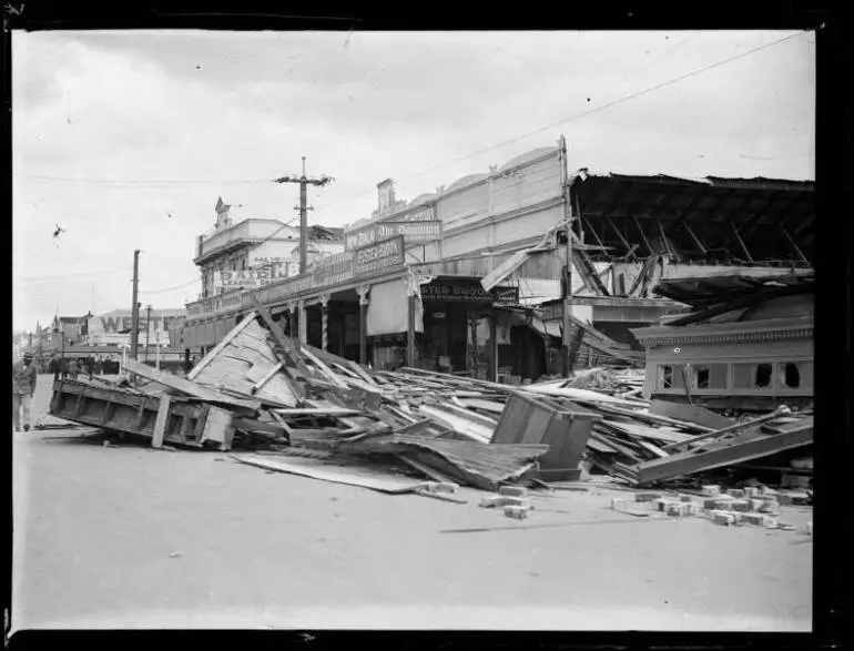Image: Corner of Russell and Heretaunga streets, Napier Earthquake, 1931