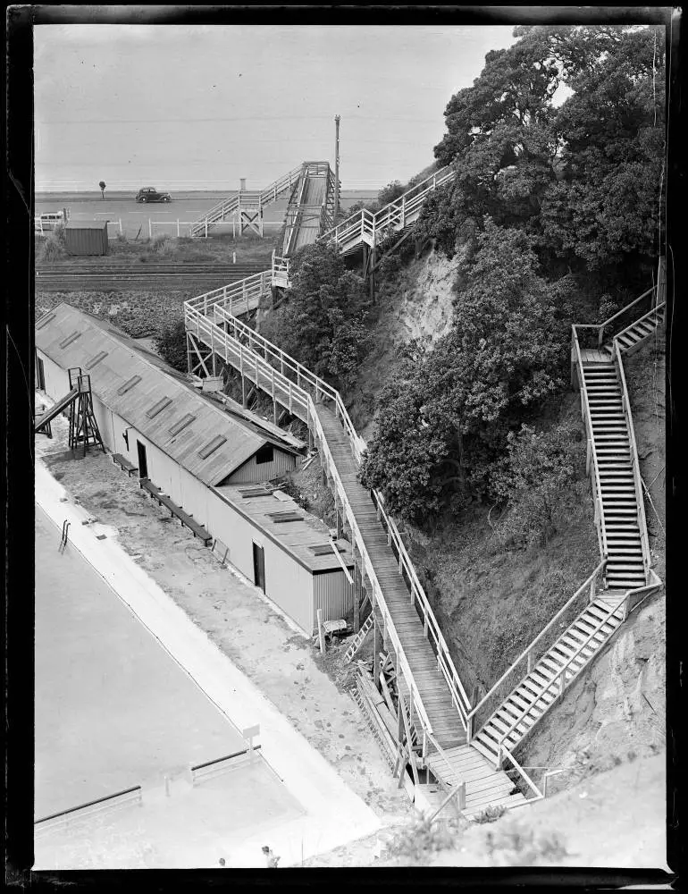 Image: Parnell Baths steps and overpass, Judges Bay, 1939