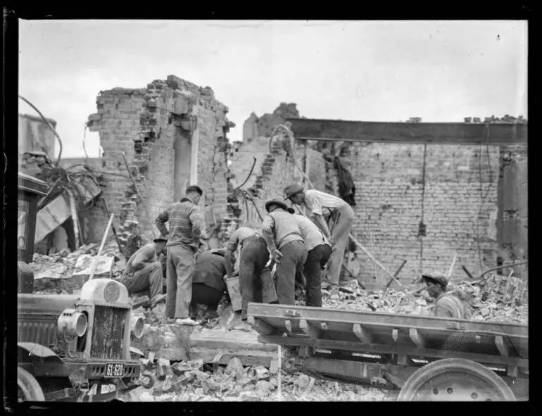 Image: Rescue crew, Napier Earthquake, 1931