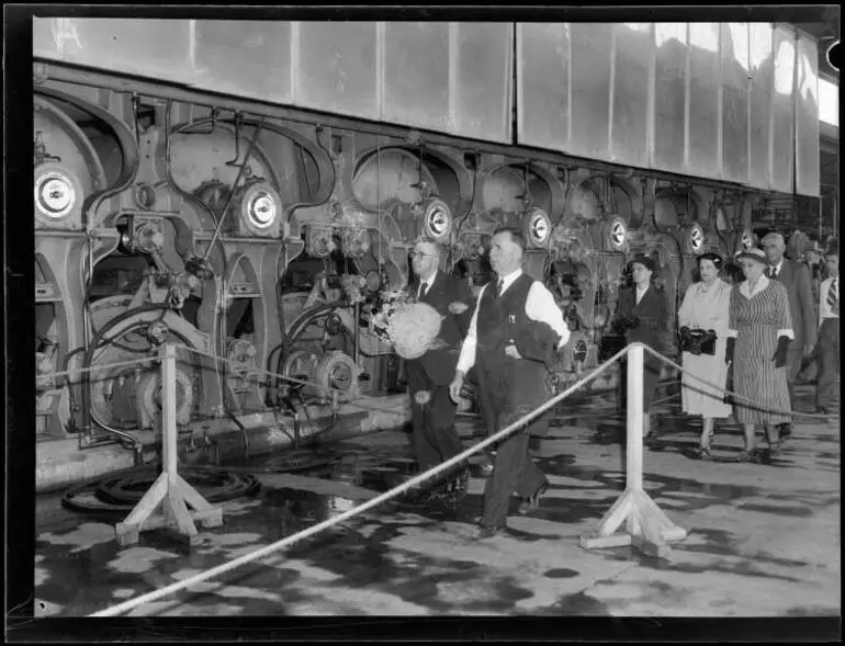 Image: Kinleith Pulp and Paper Mill official opening, 1954
